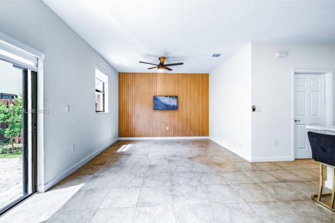 Купить таунхаус в Хомстед, Флорида 3 спальни, 152.55м2, № 1898231 - фото 10