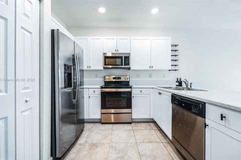 Купить таунхаус в Хомстед, Флорида 3 спальни, 152.55м2, № 1898231 - фото 6