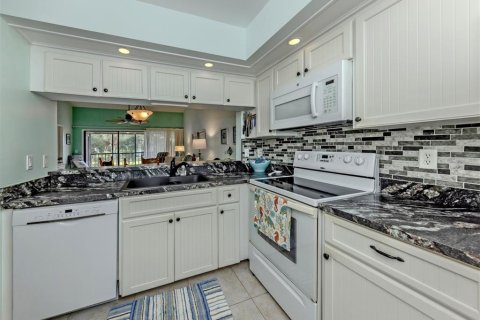 Copropriété à vendre à Venice, Floride: 2 chambres, 83.61 m2 № 2386005 - photo 25