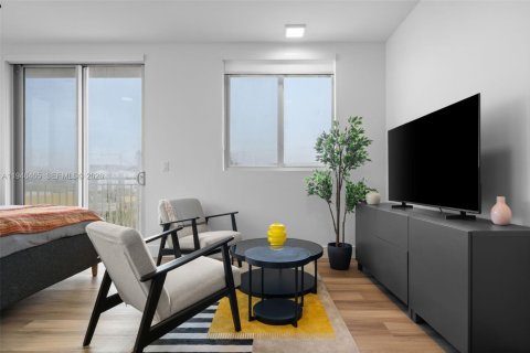 Apartment in Miami, Florida 37.16 sq.m. № 2002779 - photo 13