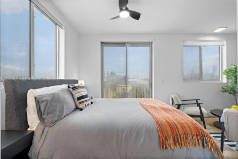 Apartment in Miami, Florida 37.16 sq.m. № 2002779 - photo 16