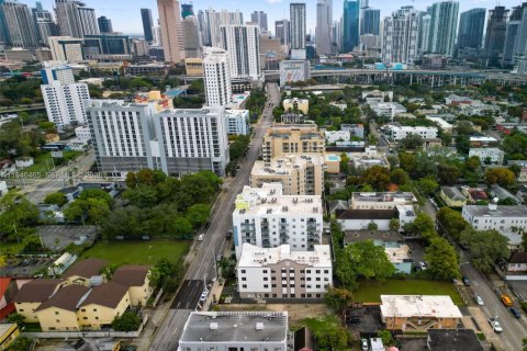 Apartment in Miami, Florida 37.16 sq.m. № 2002779 - photo 29