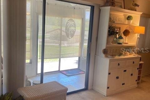 Condo in Ocala, Florida, 2 bedrooms № 2238209 - photo 10