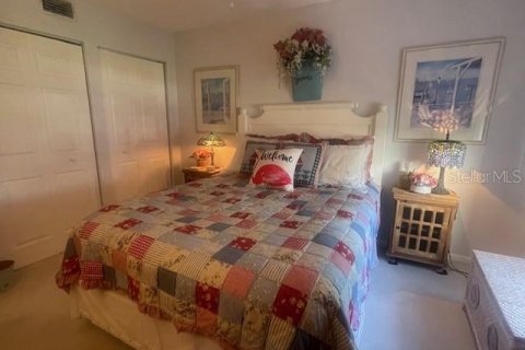 Condo in Ocala, Florida, 2 bedrooms № 2238209 - photo 17