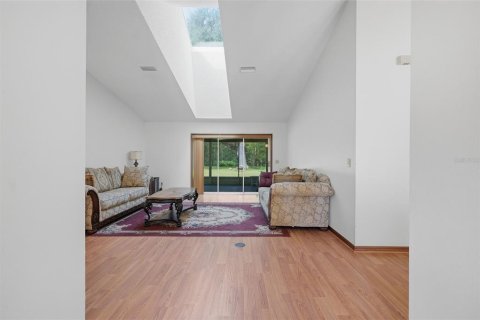 Casa en venta en Brooksville, Florida, 3 dormitorios, 212.84 m2 № 2391220 - foto 11