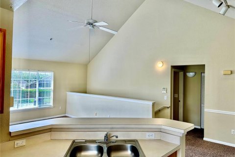 Condo in Orlando, Florida, 3 bedrooms  № 1612885 - photo 6