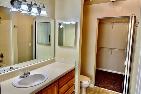 Condo in Orlando, Florida, 3 bedrooms  № 1612885 - photo 10