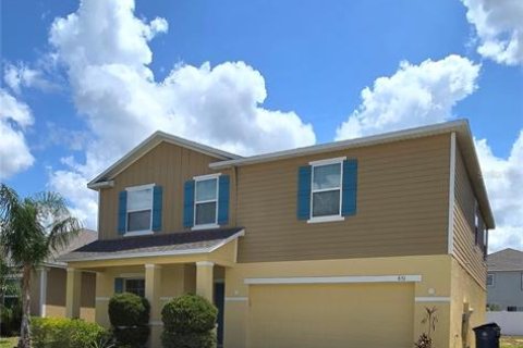 House in Davenport, Florida 5 bedrooms, 255.95 sq.m. № 1680024 - photo 1