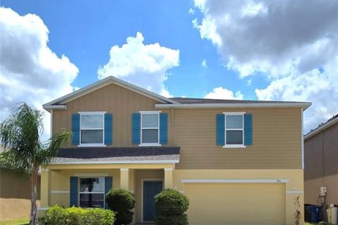 House in Davenport, Florida 5 bedrooms, 255.95 sq.m. № 1680024 - photo 2