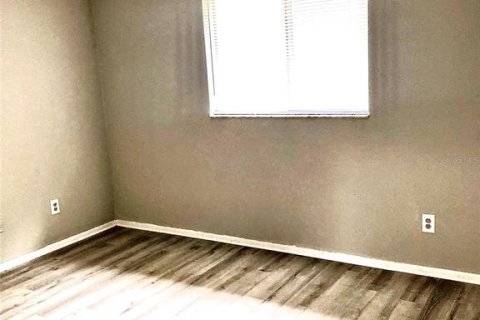 Casa en alquiler en Orlando, Florida, 3 dormitorios, 92.72 m2 № 1918083 - foto 10