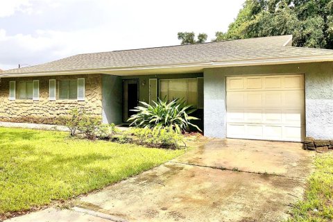 Casa en alquiler en Orlando, Florida, 3 dormitorios, 92.72 m2 № 1918083 - foto 1