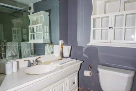 Copropriété à louer à Hallandale Beach, Floride: 1 chambre, 76.18 m2 № 1966366 - photo 13