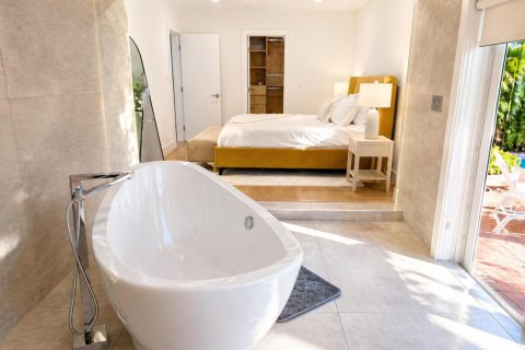 Villa ou maison à vendre à Fort Lauderdale, Floride: 4 chambres, 166.02 m2 № 2158312 - photo 7