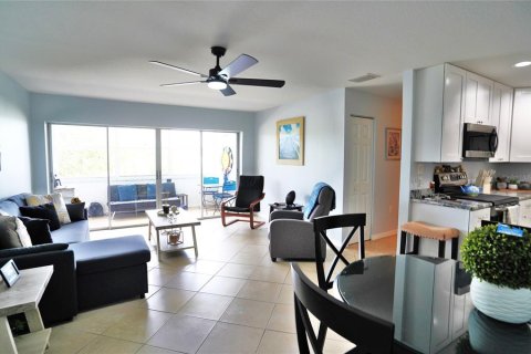 Condominio en venta en Port Charlotte, Florida, 1 dormitorio, 62.43 m2 № 2157070 - foto 7
