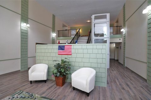 Condominio en venta en Port Charlotte, Florida, 1 dormitorio, 62.43 m2 № 2157070 - foto 3