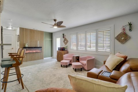 House in North Palm Beach, Florida 3 bedrooms, 104.98 sq.m. № 2187557 - photo 9