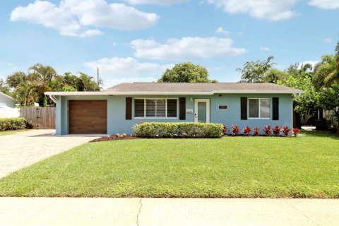 House in North Palm Beach, Florida 3 bedrooms, 104.98 sq.m. № 2187557