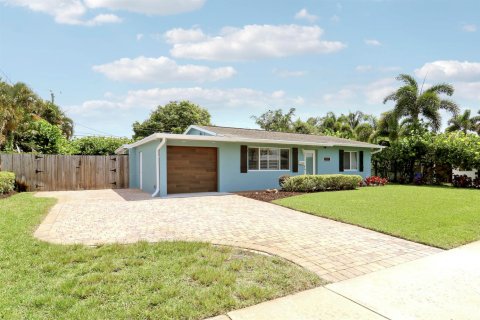 House in North Palm Beach, Florida 3 bedrooms, 104.98 sq.m. № 2187557 - photo 3