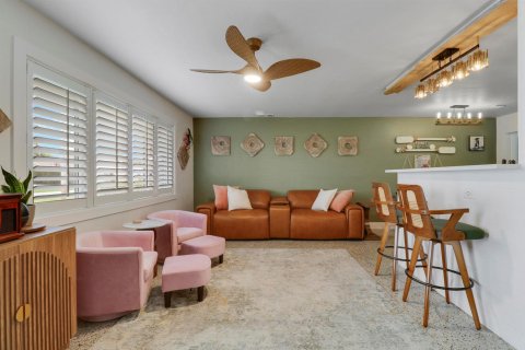 House in North Palm Beach, Florida 3 bedrooms, 104.98 sq.m. № 2187557 - photo 7