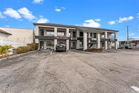 Commercial property in Tampa, Florida 594.57 sq.m. № 2148359 - photo 2