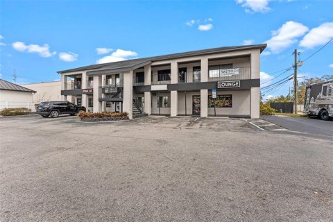Commercial property in Tampa, Florida 594.57 sq.m. № 2148359 - photo 3