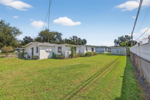 House in Saint Petersburg, Florida 3 bedrooms, 101.82 sq.m. № 1904991 - photo 14