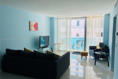 Condo in Hollywood, Florida, 1 bedroom  № 1865312 - photo 4