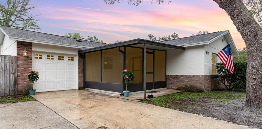 House in Sanford, Florida 3 bedrooms, 113.25 sq.m. № 1773476