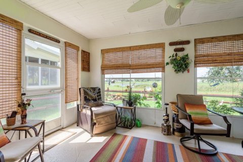House in Port Richey, Florida 2 bedrooms, 125.42 sq.m. № 1856444 - photo 24