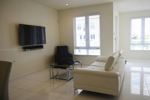 Apartment in LANDMARK in Doral, Florida 3 bedrooms, 169.18 sq.m. № 1864496 - photo 9