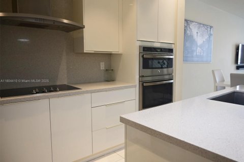 Apartment in LANDMARK in Doral, Florida 3 bedrooms, 169.18 sq.m. № 1864496 - photo 8