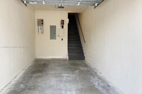 Apartment in LANDMARK in Doral, Florida 3 bedrooms, 169.18 sq.m. № 1864496 - photo 17