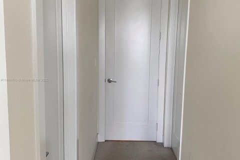 Apartment in LANDMARK in Doral, Florida 3 bedrooms, 169.18 sq.m. № 1864496 - photo 19
