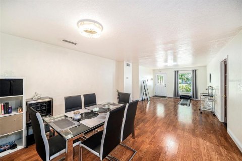 Casa en venta en Valrico, Florida, 3 dormitorios, 188.96 m2 № 1740845 - foto 12