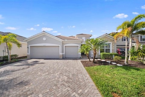 Villa ou maison à Bonita Springs, Floride 3 chambres, 226.12 m2 № 2152159