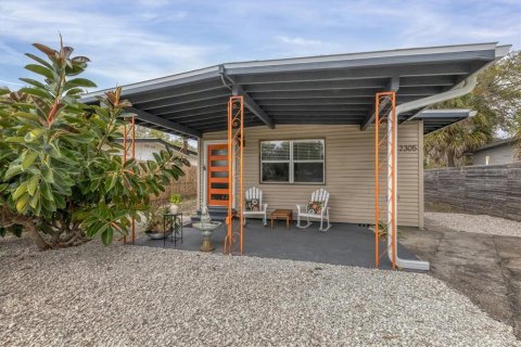 House in Sarasota, Florida 2 bedrooms, 76.74 sq.m. № 2232882 - photo 3