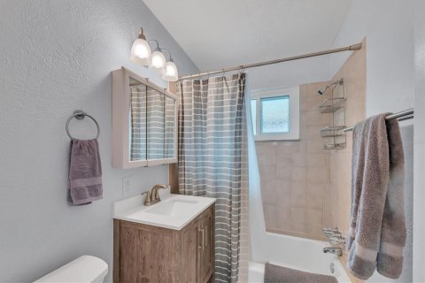 House in Sarasota, Florida 2 bedrooms, 76.74 sq.m. № 2232882 - photo 7