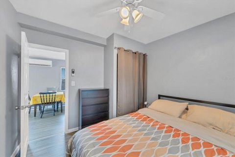 House in Sarasota, Florida 2 bedrooms, 76.74 sq.m. № 2232882 - photo 6
