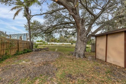 House in Sarasota, Florida 2 bedrooms, 76.74 sq.m. № 2232882 - photo 22