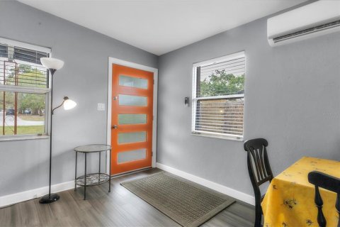House in Sarasota, Florida 2 bedrooms, 76.74 sq.m. № 2232882 - photo 12