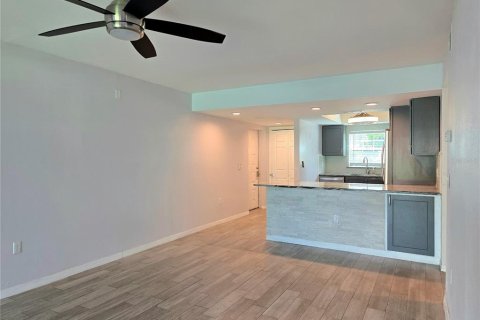 Copropriété à louer à Largo, Floride: 2 chambres, 84.73 m2 № 2385597 - photo 20