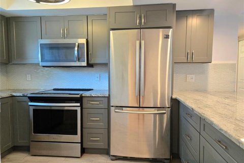 Copropriété à louer à Largo, Floride: 2 chambres, 84.73 m2 № 2385597 - photo 6