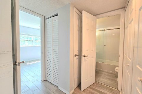 Copropriété à louer à Largo, Floride: 2 chambres, 84.73 m2 № 2385597 - photo 24