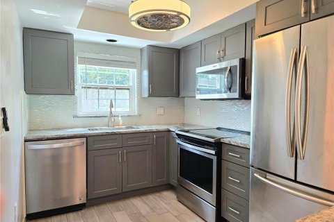 Copropriété à louer à Largo, Floride: 2 chambres, 84.73 m2 № 2385597 - photo 8