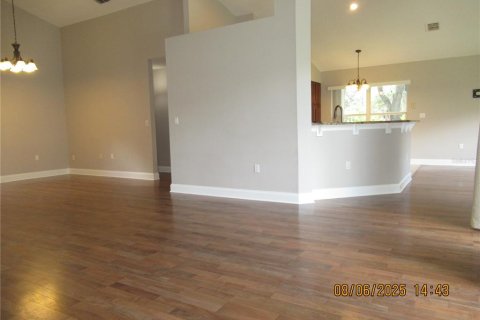 Villa ou maison à louer à Valrico, Floride: 4 chambres, 188.13 m2 № 1772164 - photo 16