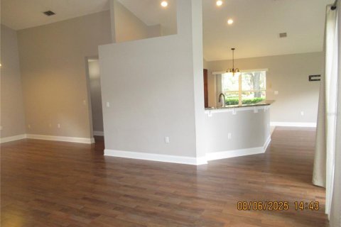 Villa ou maison à louer à Valrico, Floride: 4 chambres, 188.13 m2 № 1772164 - photo 15