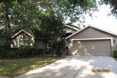 Villa ou maison à louer à Valrico, Floride: 4 chambres, 188.13 m2 № 1772164 - photo 1