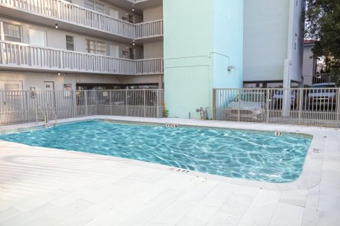 Condo in Miami Beach, Florida  № 1951750 - photo 11