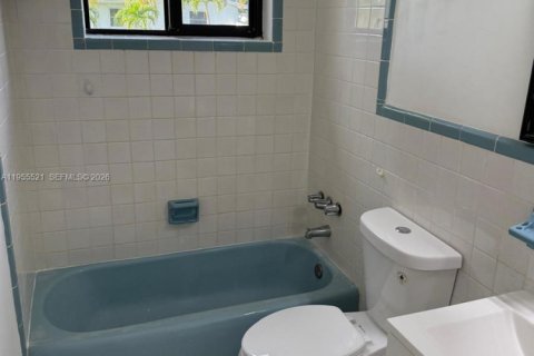 Купить виллу или дом в Майами, Флорида 5 спален, 148.64м2, № 2020621 - фото 10