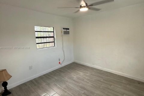 Купить виллу или дом в Майами, Флорида 5 спален, 148.64м2, № 2020621 - фото 30